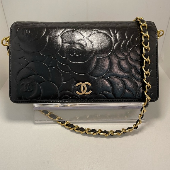 Chanel Camilla  embossed  ContinentalWallet - Picture 11 of 17